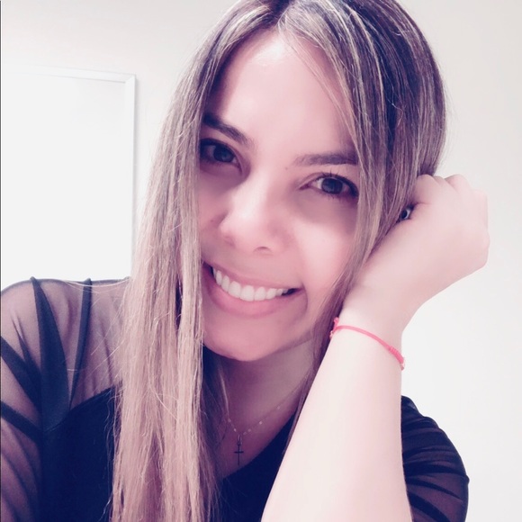 Meet your Posher, Maria - Picture 1 of 1